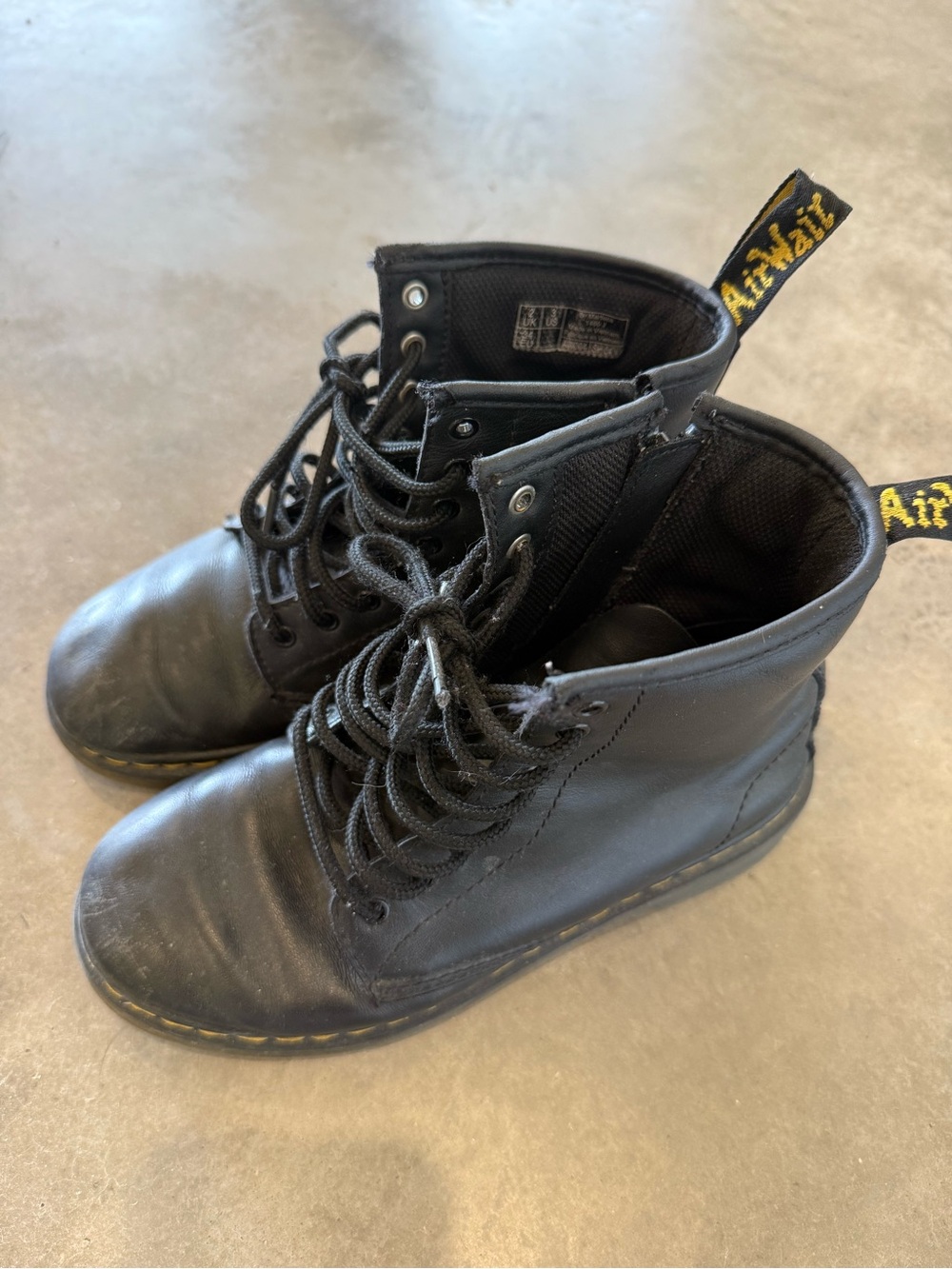Dr. Martens Kids 1460 Softy Boots leather lace up with medial zipper black